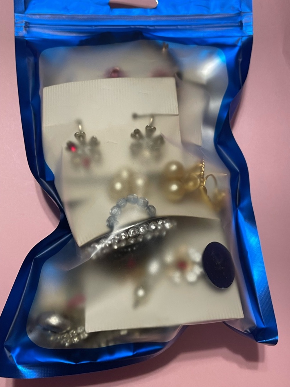 RESERVED 👑 Costume Jewelry Parts Bag Lot Bundle #9381 - Picture 2 of 4